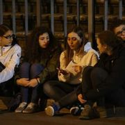 I poveri prima, trasparenza, coraggio: cosa chiedono i giovani al nuovo Papa