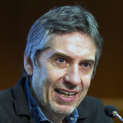 Là dove l'umano è più fragile