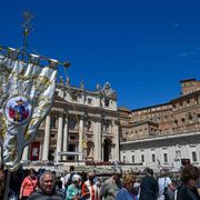 Il mondo in piazza per Leone XIV. I momenti-chiave del rito