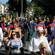 Ecco cosa dicono i giovani volontari a Lourdes: «È scuola di vita»