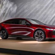 Mazda 6e, l'unica elettrica che regala tre anni di ricarica gratuita