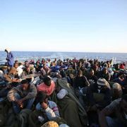 Ancora sbarchi, ancora flop per i centri in Albania: i numeri non mentono