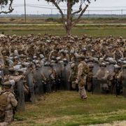 Los Angeles e il cane che scodinzola: come funziona il trucco di Trump