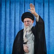 L'ayatollah Khamenei è nel mirino: cosa succederebbe se Israele lo uccidesse