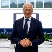 Chi è Luciano Buonfiglio, il nuovo presidente del Coni (che è stato un canoista)