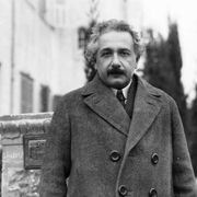 Gabriella Greison: «Racconto l'impronta di Dio nella pace di Einstein»