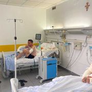 I poliziotti feriti nell'esplosione: «Qualcuno da lassù ci ha protetto»