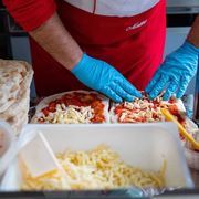 C'è un'Italia inclusiva: l'estate dei locali che danno lavoro ai fragili