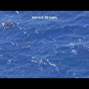 Due bimbi morti in un naufragio: «Nessuno è intervenuto per salvarli»