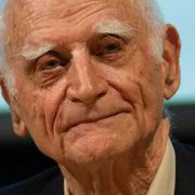 Nel mondo della complessità, ecco l'uomo vitale di Michel Serres