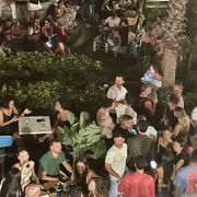 Dormire nella vasca e altri stratagemmi: cittadini contro "movida selvaggia"