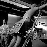 Con l’IA che ci trasforma stiamo andando verso l’oltreuomo?