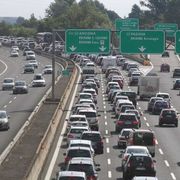 Esodo: ecco quanto ci costano benzina, autostrade e aree di servizio