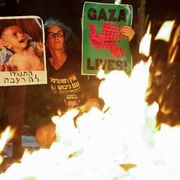 Lo Stato di Palestina, sì o no. E nel frattempo Gaza brucia