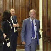 La marcia indietro del ministro Schillaci sui vaccini: stop al Gruppo tecnico