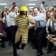 Feste e addii al celibato col nano ammanettato “in affitto”: ma perché?