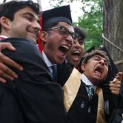 Gli Stati Uniti stanno chiudendo sempre di più le porte a studenti e rifugiati