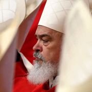 Il vescovo di Teheran: «Il mio piccolo gregge, al lavoro per la pace»