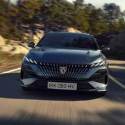 Per Peugeot 308 e 308 SW un restyling che esalta il piacere di guida
