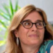 Comunità e memoria: la geografia alla rovescia con cui riscrivere il Paese