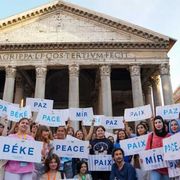 I leader religiosi cattolici, ebrei e musulmani: «Nel nome di Dio, basta odio»