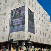 «Provetta per tutte»: davanti ai Musei Vaticani la campagna contro la legge 40