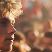 Basta con le risposte facili ai giovani: con loro nelle domande