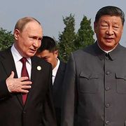Xi, Putin e quel dialogo sulla vita fino a 150 anni: ecco la vera ingordigia