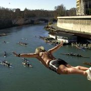 Tra il dire e il fare c'è di mezzo il Tevere (balneabile)