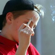 Boom del fumo tra i giovani: emergenza sottovalutata