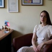 La Nobel per la Pace Matviichuk: «Putin non si ferma con il tappeto rosso»