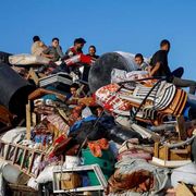 Le nostre chat su WhatsApp con chi sta fuggendo da Gaza City