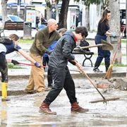 Dono e volontariato: così i giovani vogliono fare la differenza