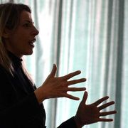 Con le lingue dei segni parlare è per tutti