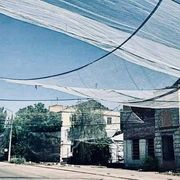 Così gli ucraini stendono le reti sulla città per "proteggersi" dai droni