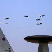 Rutte con Trump: colpire i caccia russi. La Polonia: lasciate la Bielorussia