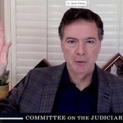 Incriminato l'ex capo del Fbi che indagò sul Russiagate. E Trump esulta