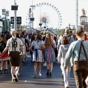 In Germania la paura degli attentati ha interrotto l'Oktoberfest