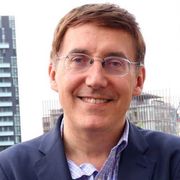 «Democrazia in pericolo. L’Europa deve scegliere tra beni comuni e armi»