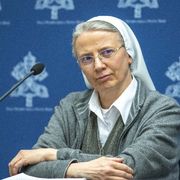 Suor Brambilla: «Dio ama abitare nella fragilità. Missione è dire a tutti il suo amore»