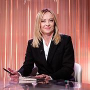 Nell'immagine un fotogramma della trasmissione RAI "Cinque minuti” il 7 ottobre con Giorgia Meloni