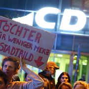 La sterzata a destra di Merz spacca la Cdu e l'Afd incassa