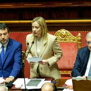 Meloni: «L'Ue cambi approccio. La norma sul clima non va»