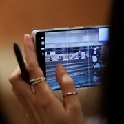 Uno dei giovani in Università Cattolica durante la presentazione dell'indagine del Cremit