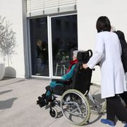 «La sanità non è fatta solo di ospedali»