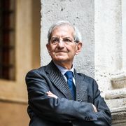 Violante: la vita umana, laicamente sacra. Non c’è un “diritto di morire”