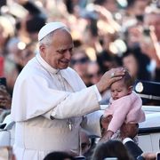 Il Papa: dare dignità e stabilità al lavoro, soprattutto per i giovani