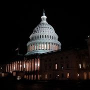 Shutdown Usa, dietro le quinte del «sì» dopo il record di 40 giorni