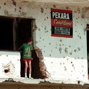 «Sparavano a bimbi e ragazze»: il racconto choc sui “turisti cecchini” a Sarajevo