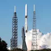 Blue Origin oltre la Terra: lancia due sonde verso Marte e punta agli allunaggi